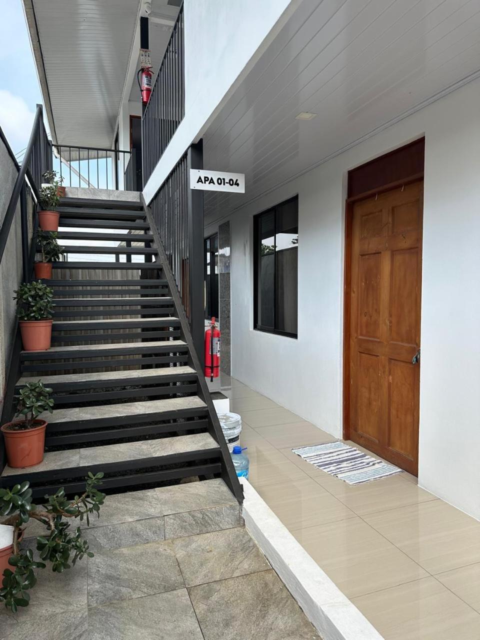 San Isidro De El General Apartamento Con Dos Habitaciones מראה חיצוני תמונה